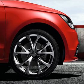 Audi 17 inch lichtmetalen zomerset, 5V-spaak antraciet